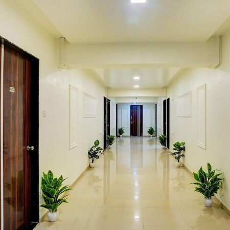 Super Collection O Vardhan Plaza Yerandwane Dış mekan fotoğraf